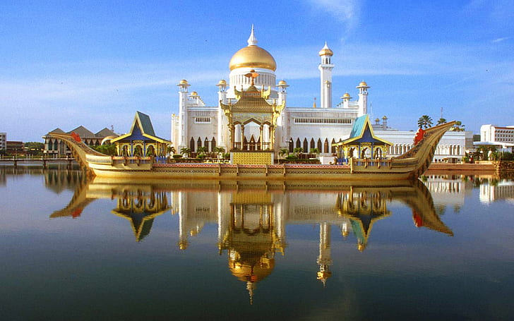 Keindahan Masjid Sultan Omar Ali Saifuddien di Brunei Darussalam